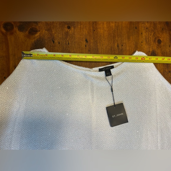 NWT!!! St John Sparkling Sequin Short Sleeve White Top Key Hole in Back K520051 - Picture 8 of 13